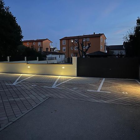 Apartments Igor Медулин Экстерьер фото