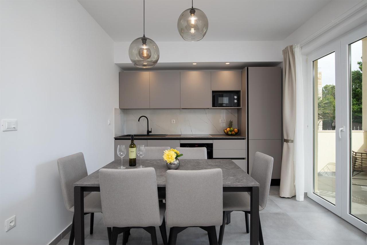 Apartments Igor Медулин Экстерьер фото