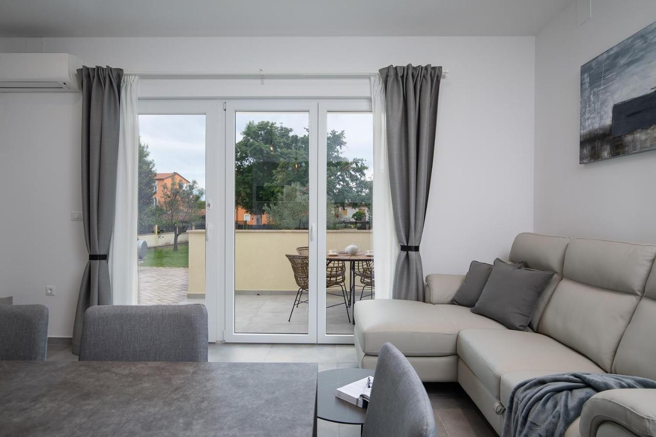 Apartments Igor Медулин Экстерьер фото